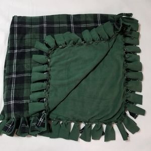 No-sew anti-pill fleece blanket